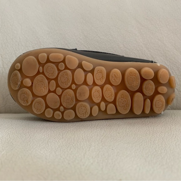 Toddler black leather loafers - size 6 - Picture 3 of 3